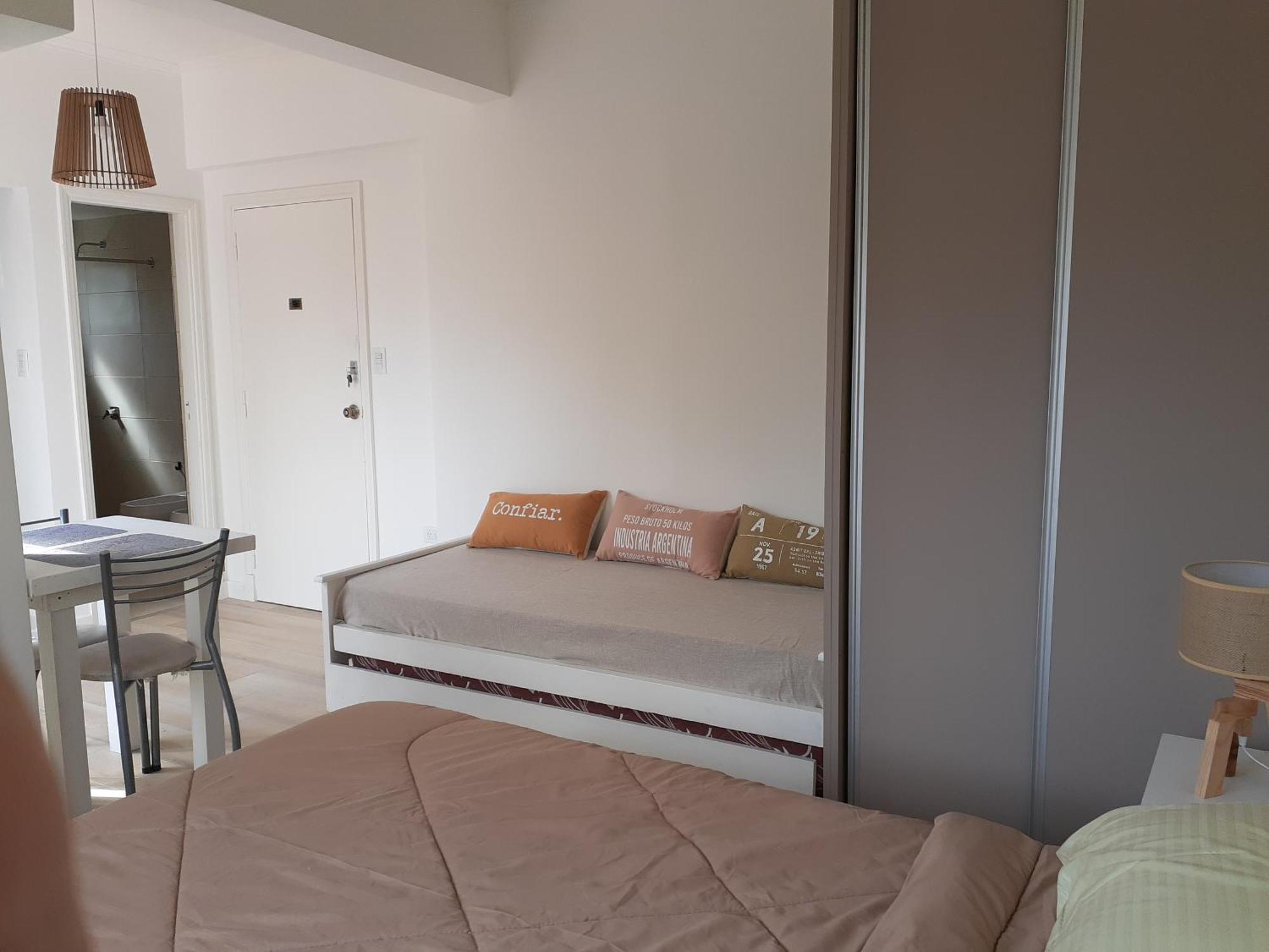 Apartamento Monoambiente Amoblado Con Terraza Zona Centro Mar del Plata